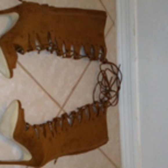 Size 6 stiletto - Picture 2 of 3